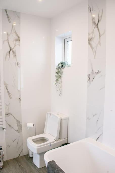 Stylish Retreat In Leigh-On-Sea Apartamento Southend-on-Sea Exterior foto