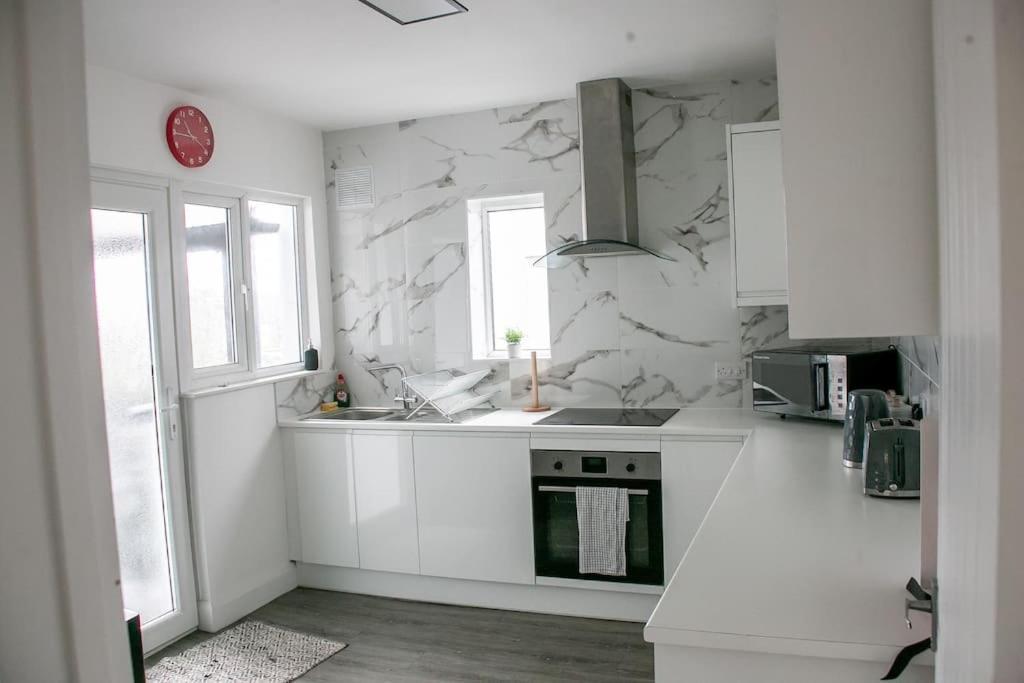 Stylish Retreat In Leigh-On-Sea Apartamento Southend-on-Sea Exterior foto