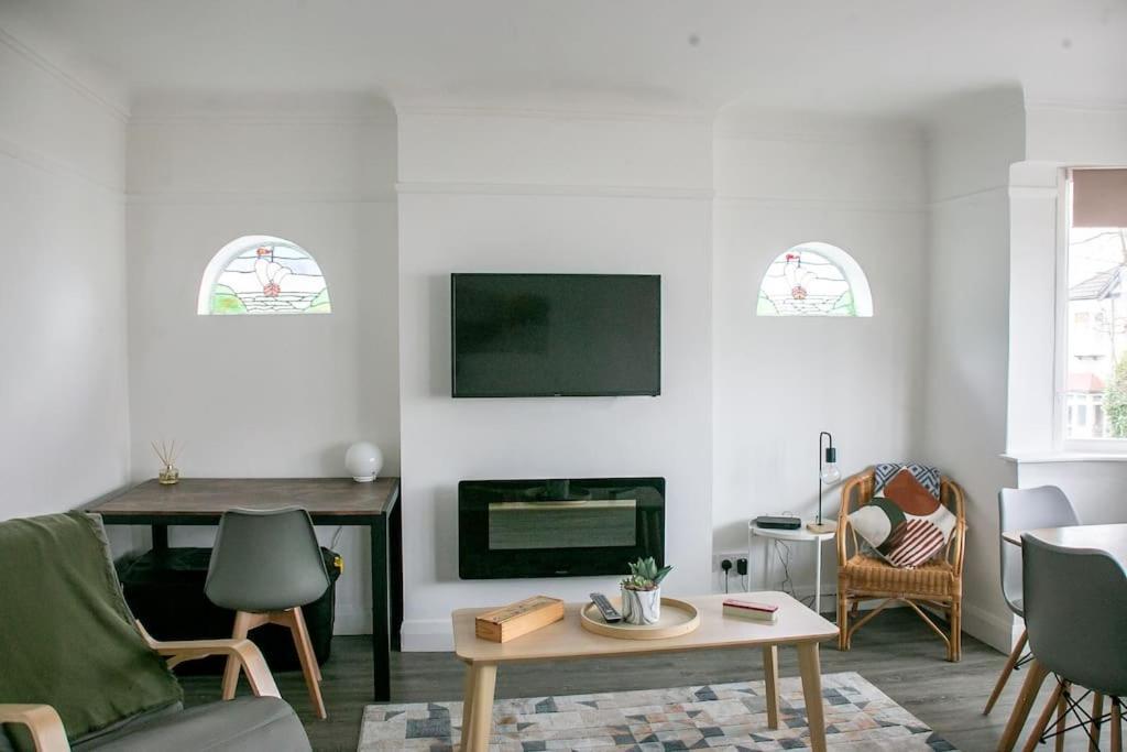 Stylish Retreat In Leigh-On-Sea Apartamento Southend-on-Sea Exterior foto