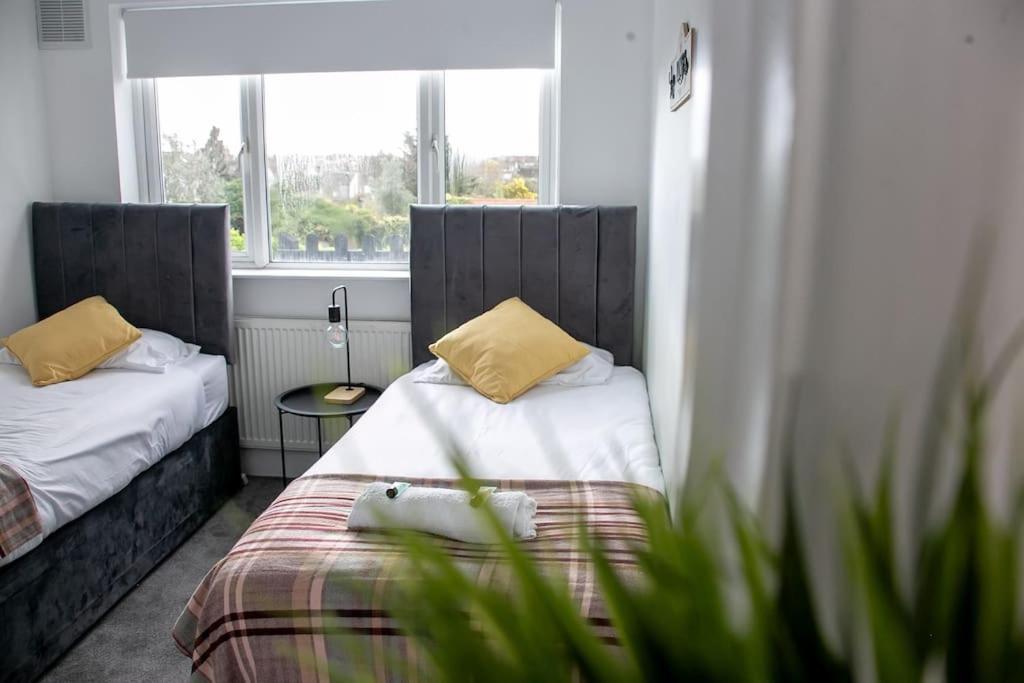 Stylish Retreat In Leigh-On-Sea Apartamento Southend-on-Sea Exterior foto